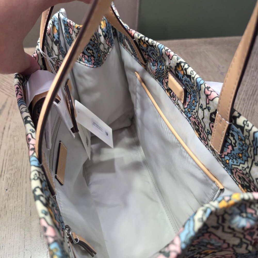 Tory Burch Tote - Picture 6 of 8